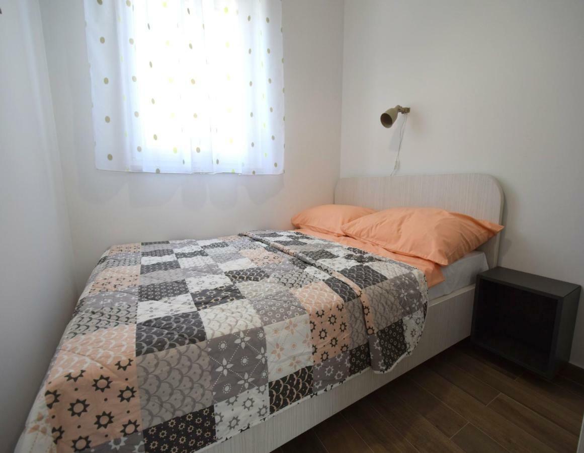 Apartments Medna Čižići Esterno foto