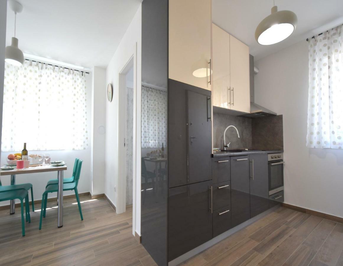 Apartments Medna Čižići Esterno foto