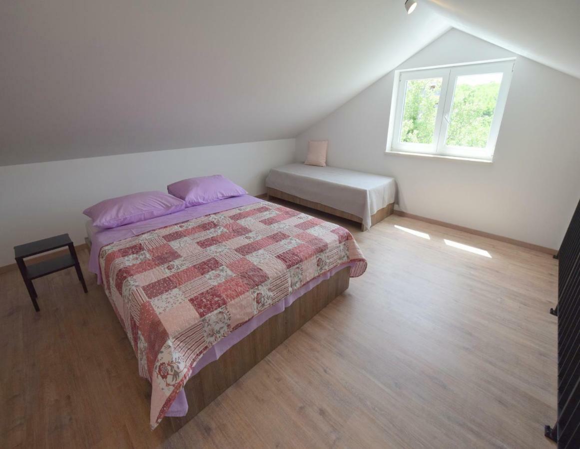 Apartments Medna Čižići Esterno foto