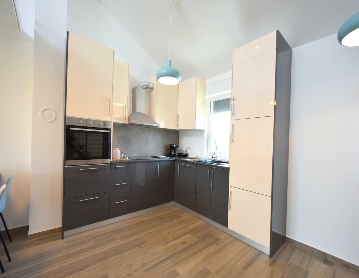 Apartments Medna Čižići Esterno foto