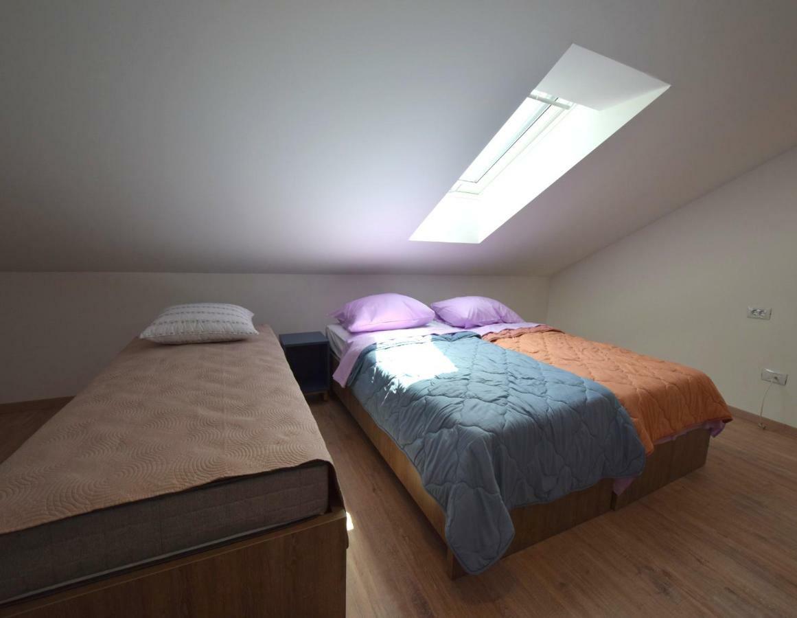 Apartments Medna Čižići Esterno foto