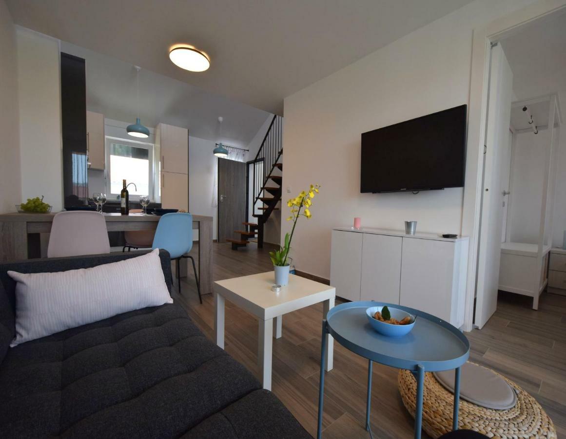 Apartments Medna Čižići Esterno foto