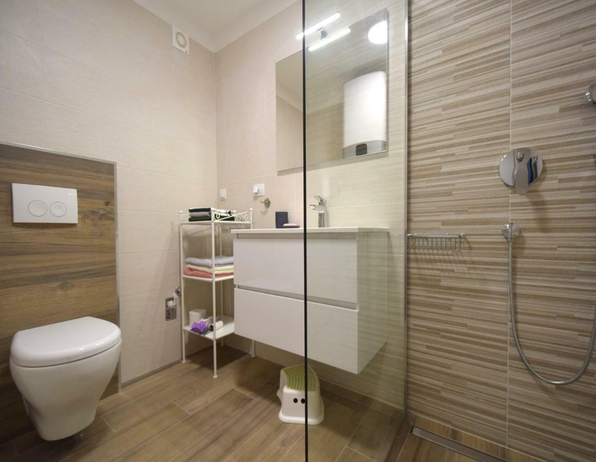 Apartments Medna Čižići Esterno foto