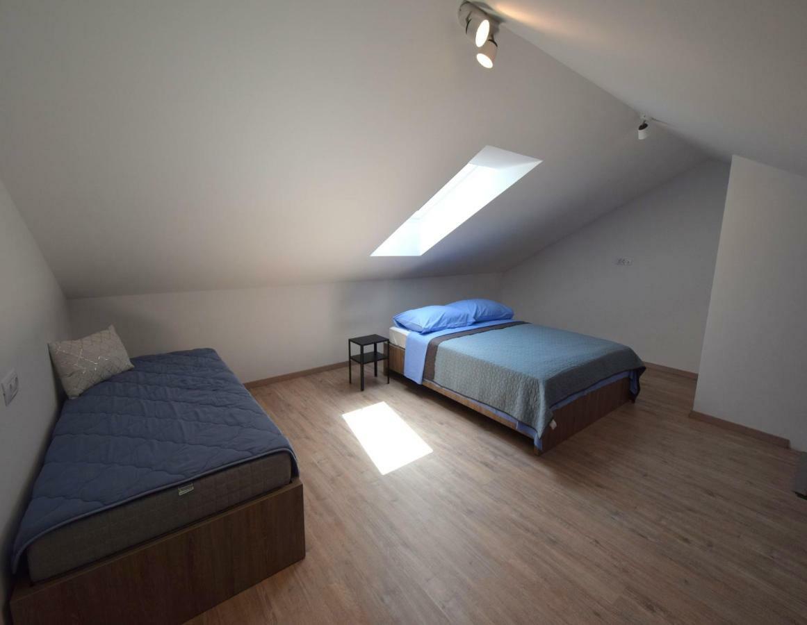 Apartments Medna Čižići Esterno foto